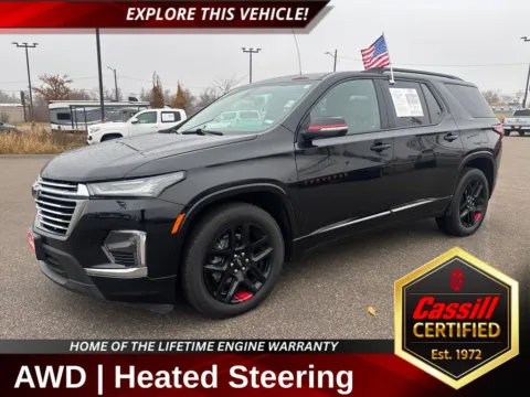 Black 2022 Chevrolet Traverse Premier for sale in Cedar Rapids, IA