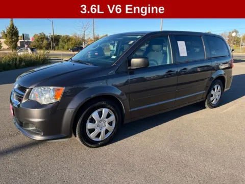 Photos of 2017 Dodge Grand Caravan SE for sale in Cedar Rapids, IA at Cassill Motors