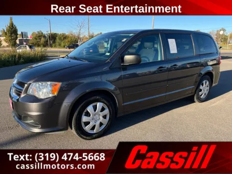 Gray 2017 Dodge Grand Caravan SE for sale in Cedar Rapids, IA