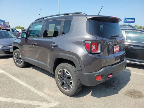 More photos of 2017 Jeep Renegade Trailhawk at Cassill Motors, IA