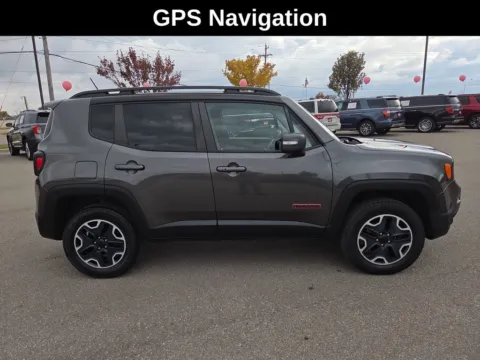 More photos of 2017 Jeep Renegade Trailhawk at Cassill Motors, IA