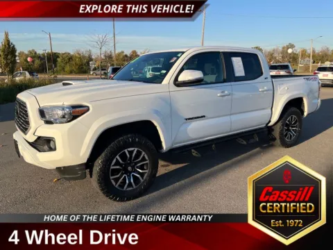 White 2021 Toyota Tacoma TRD Sport for sale in Cedar Rapids, IA