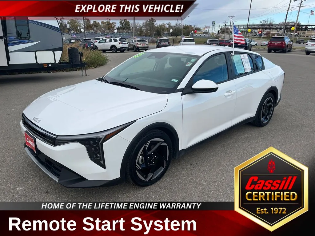 White 2025 Kia K4 EX for sale in Cedar Rapids, IA