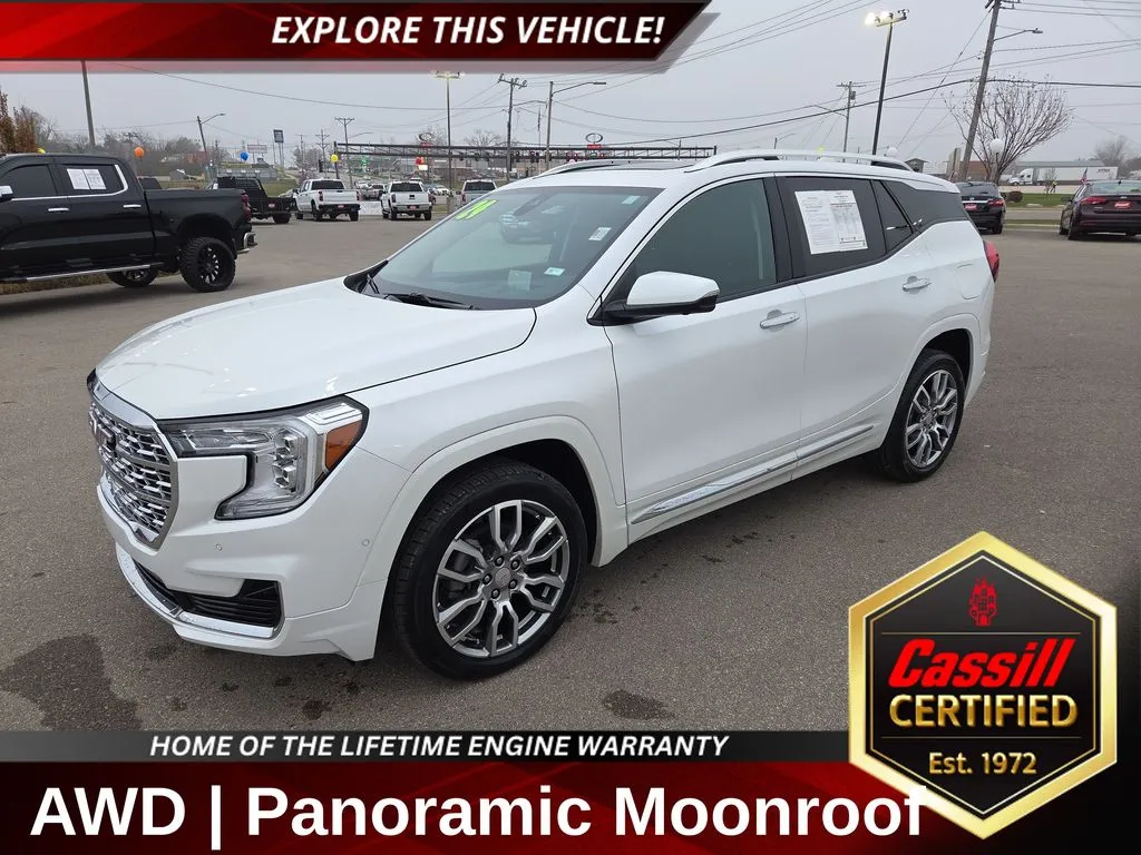 2024 GMC Terrain Denali for sale in Cedar Rapids, IA