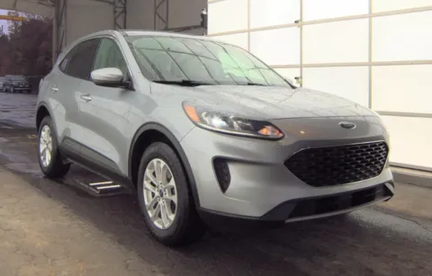 Photos of 2021 Ford Escape Hybrid SE for sale in Cedar Rapids, IA at Cassill Motors