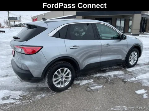More photos of 2021 Ford Escape Hybrid SE at Cassill Motors, IA