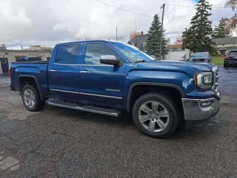 More photos of 2018 GMC Sierra 1500 SLT at Cassill Motors, IA