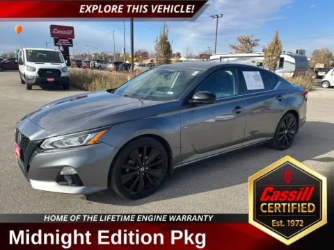 Gray 2022 Nissan Altima 2.5 SR for sale in Cedar Rapids, IA