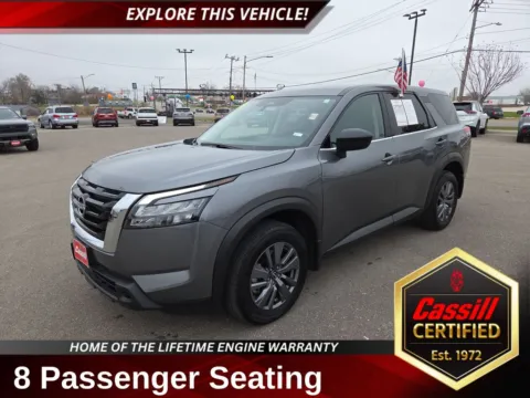 Gray 2024 Nissan Pathfinder S for sale in Cedar Rapids, IA