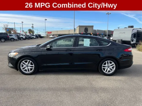 Photos of 2015 Ford Fusion SE for sale in Cedar Rapids, IA at Cassill Motors