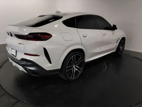 More photos of 2022 BMW X6 xDrive40i at Clement Supercenter, MO