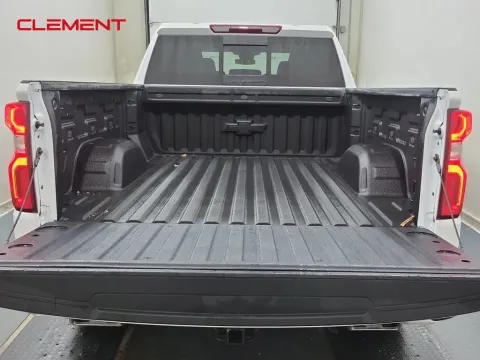 More photos of 2023 Chevrolet Silverado 1500 RST at Clement Supercenter, MO