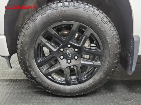 More photos of 2023 Chevrolet Silverado 1500 RST at Clement Supercenter, MO