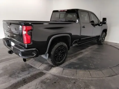 More photos of 2024 Chevrolet Silverado 2500HD High Country at Clement Supercenter, MO