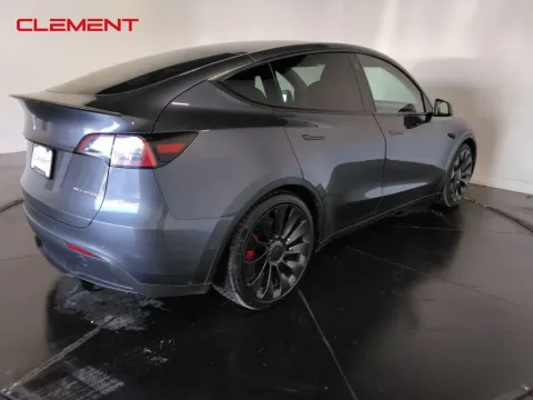 More photos of 2022 Tesla Model Y Performance at Clement Supercenter, MO
