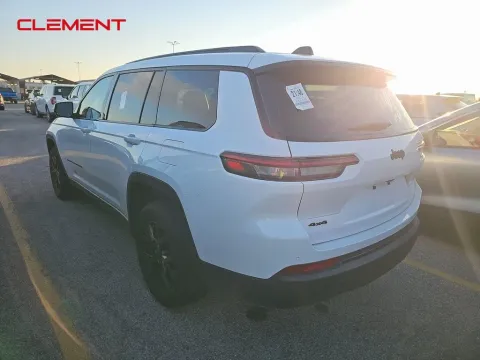 More photos of 2024 Jeep Grand Cherokee L Altitude at Clement Supercenter, MO