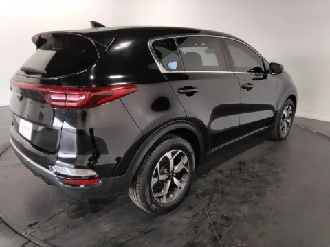 More photos of 2022 Kia Sportage LX at Clement Supercenter, MO