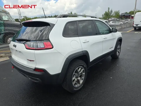 More photos of 2021 Jeep Cherokee Trailhawk at Clement Supercenter, MO
