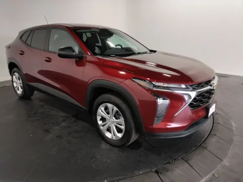 More photos of 2025 Chevrolet Trax LS at Clement Supercenter, MO