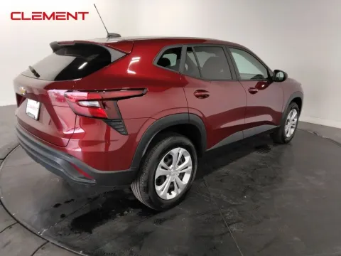 More photos of 2025 Chevrolet Trax LS at Clement Supercenter, MO