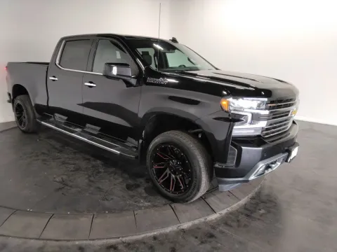 More photos of 2019 Chevrolet Silverado 1500 High Country at Clement Supercenter, MO