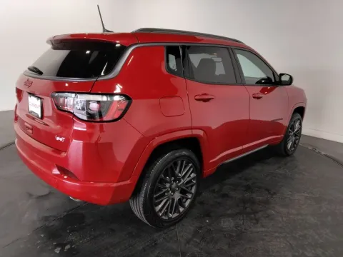 More photos of 2022 Jeep Compass Limited at Clement Supercenter, MO