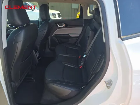 More photos of 2022 Jeep Compass Limited at Clement Supercenter, MO
