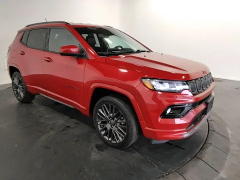 More photos of 2022 Jeep Compass Limited at Clement Supercenter, MO