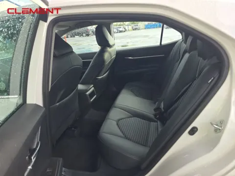 More photos of 2024 Toyota Camry SE at Clement Supercenter, MO