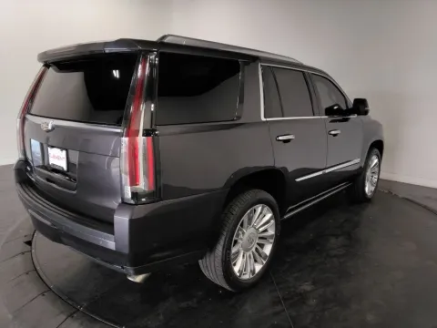 More photos of 2018 Cadillac Escalade Platinum Edition at Clement Supercenter, MO