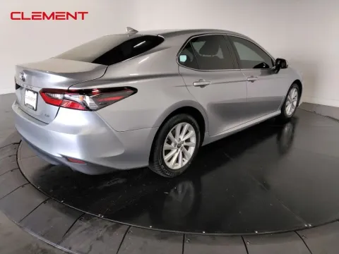 More photos of 2022 Toyota Camry LE at Clement Supercenter, MO