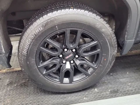 More photos of 2024 GMC Sierra 1500 Elevation at Clement Supercenter, MO