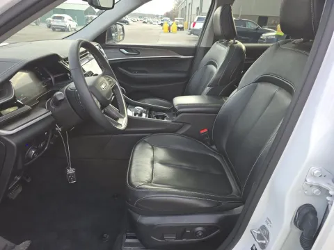 Photos of 2022 Jeep Grand Cherokee 4xe for sale in St. Charles, MO at Clement Supercenter