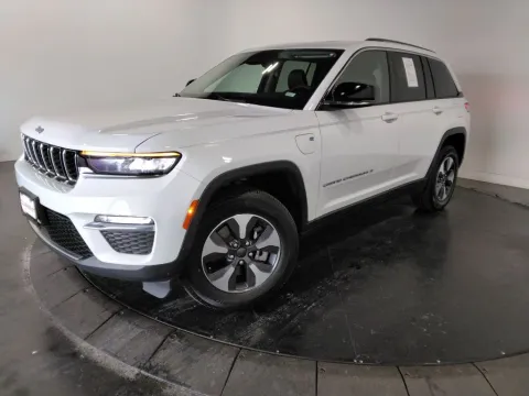 More photos of 2022 Jeep Grand Cherokee 4xe at Clement Supercenter, MO