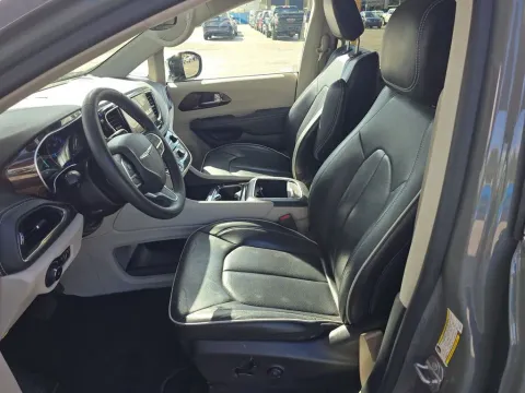 Another view of 2023 Chrysler Pacifica Limited for sale in St. Charles, MO at Clement Supercenter
