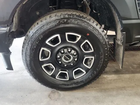 More photos of 2024 Ford F-250SD Platinum at Clement Supercenter, MO