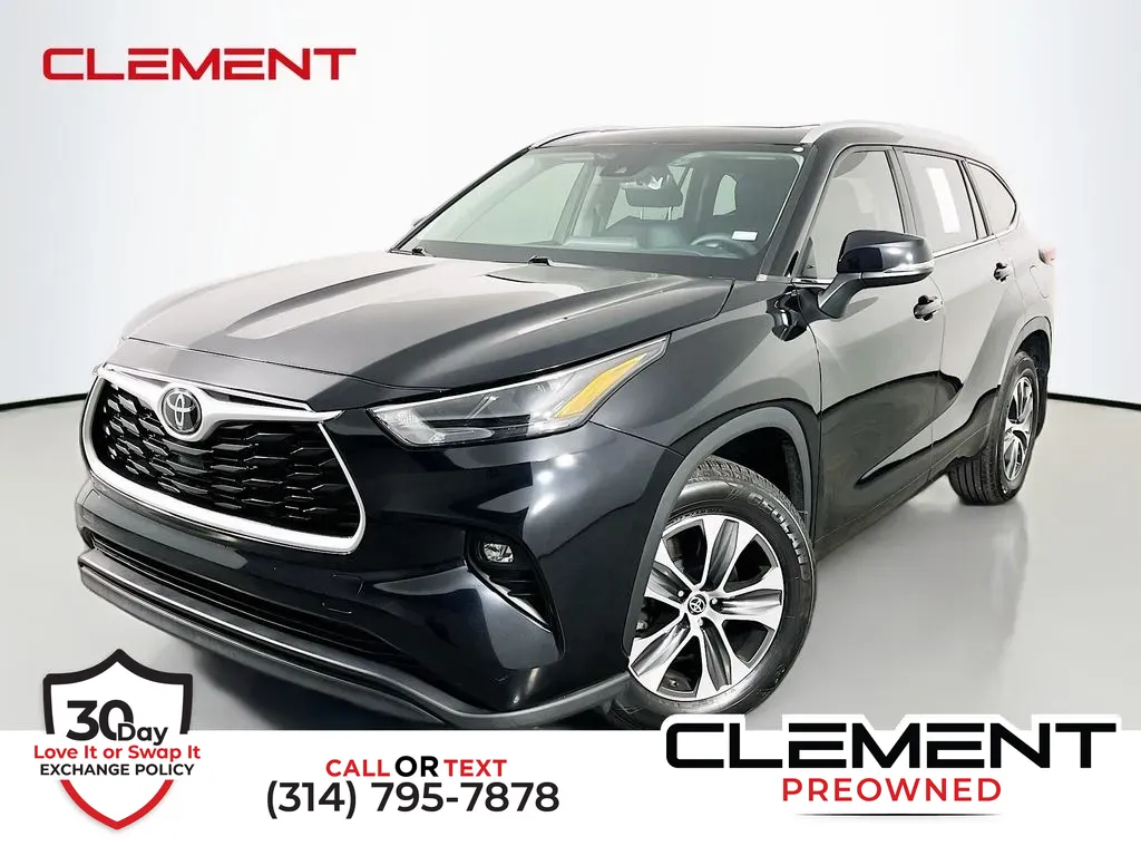Black 2023 Toyota Highlander XLE for sale in St. Charles, MO