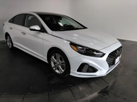 Another view of 2018 Hyundai Sonata Limited for sale in St. Charles, MO at Clement Supercenter