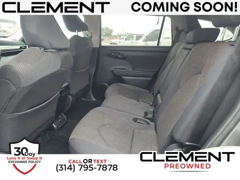 Gray 2024 Toyota Highlander LE for sale in St. Charles, MO