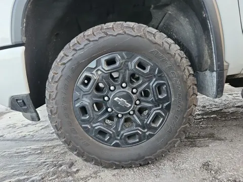 More photos of 2024 Chevrolet Silverado 2500HD LT at Clement Supercenter, MO