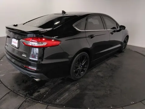 More photos of 2019 Ford Fusion SE at Clement Supercenter, MO