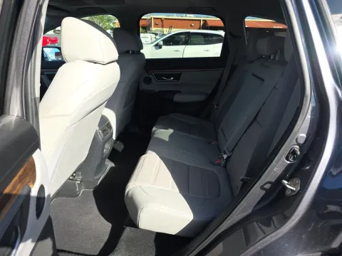 More photos of 2019 Honda CR-V Touring at Clement Supercenter, MO