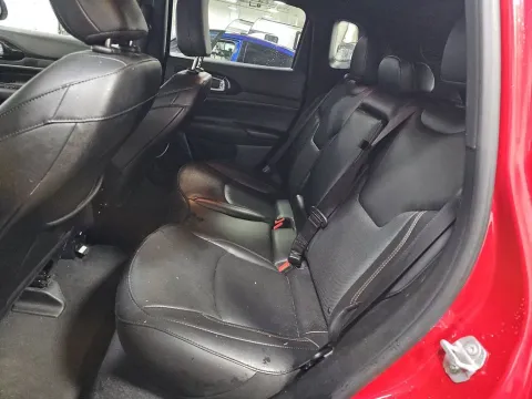 More photos of 2022 Jeep Compass Limited at Clement Supercenter, MO