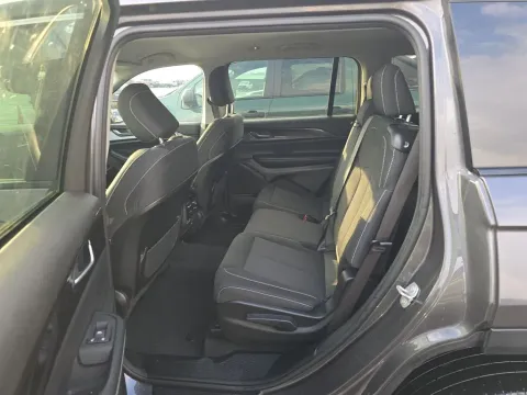 More photos of 2023 Jeep Grand Cherokee L Laredo at Clement Supercenter, MO