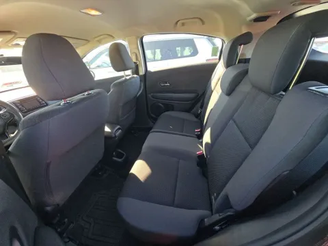 More photos of 2022 Honda HR-V LX at Clement Supercenter, MO