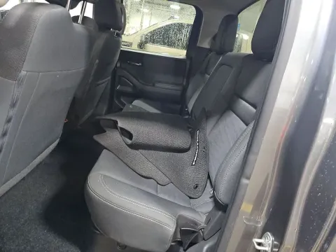 More photos of 2024 Nissan Frontier SV at Clement Supercenter, MO