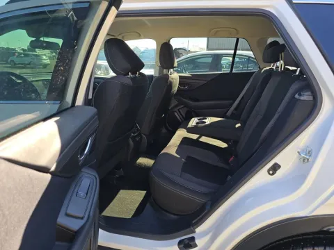 More photos of 2022 Subaru Outback Premium at Clement Supercenter, MO