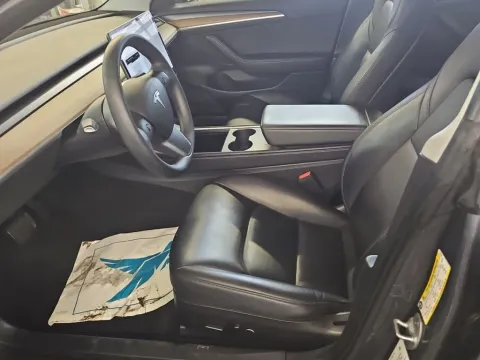 More photos of 2021 Tesla Model 3 Standard Range Plus at Clement Supercenter, MO