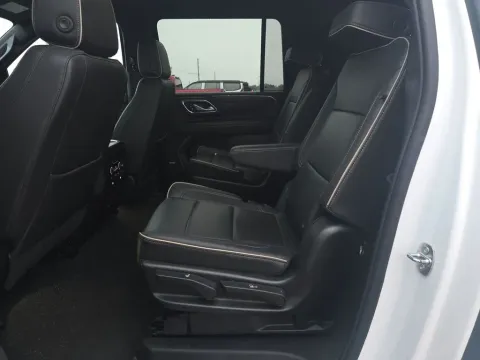 More photos of 2023 Chevrolet Suburban Premier at Clement Supercenter, MO