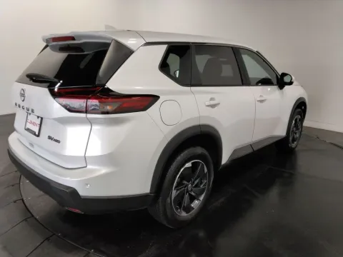 More photos of 2024 Nissan Rogue SV at Clement Supercenter, MO